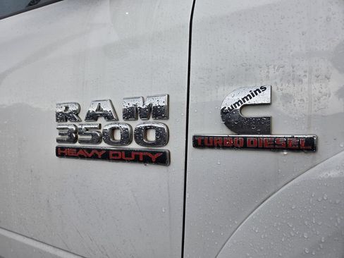 Used 2018 RAM 3500 Laramie AWD/4WD image 2