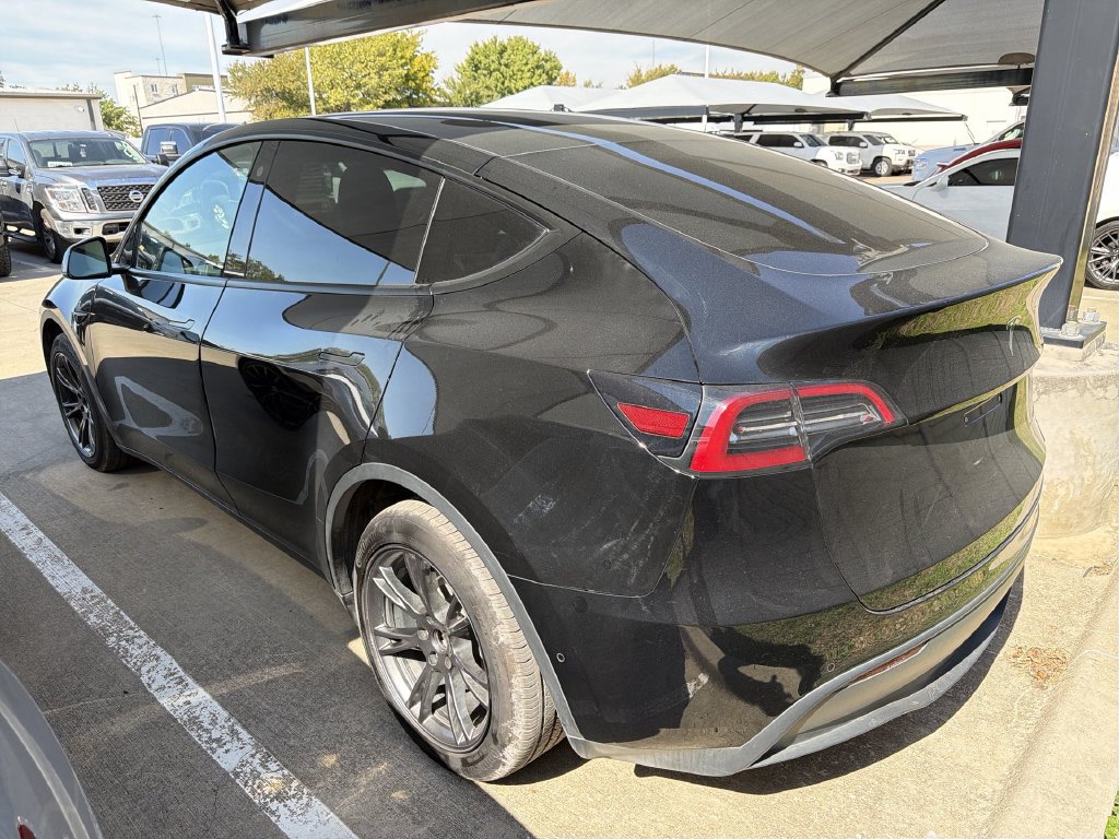Used 2021 Tesla Model Y Long Range AWD/4WD image 3