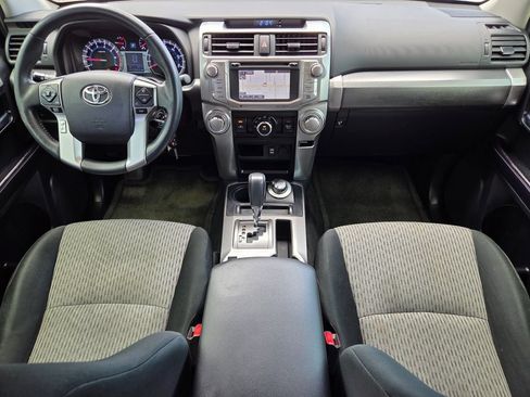 Used 2016 Toyota 4Runner SR5 AWD/4WD image 16