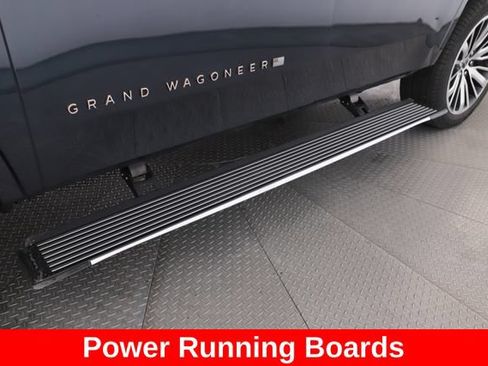 Used 2024 Jeep Grand Wagoneer Series III w/ HD Trailer Tow Package AWD/4WD image 16