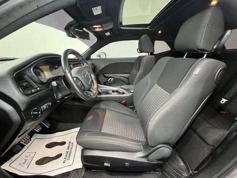 Used 2016 Dodge Challenger R/T w/ Blacktop Package image 4