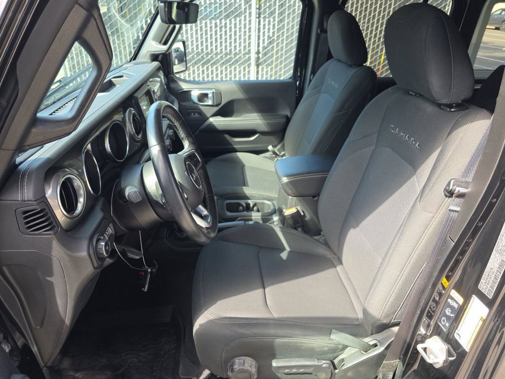 Used 2021 Jeep Wrangler Unlimited Sahara AWD/4WD image 4