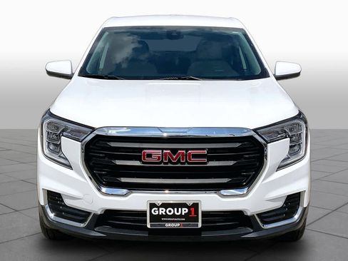 Used 2024 GMC Terrain SLE FWD image 4