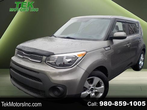 Used 2018 Kia Soul w/ Convenience Package image 1