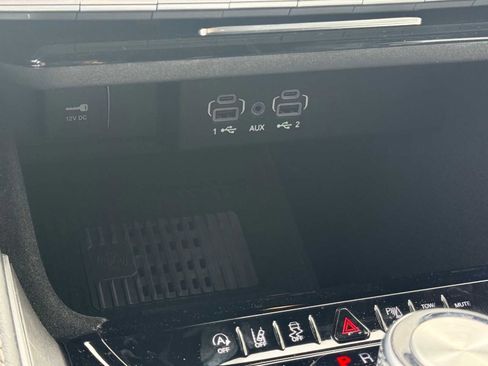 New 2026 Jeep Grand Wagoneer 4WD image 16