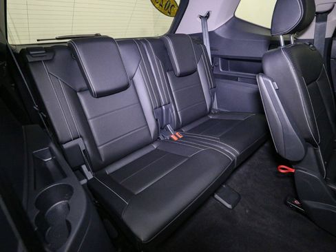 Certified 2023 Volkswagen Atlas SEL R-Line AWD/4WD image 29