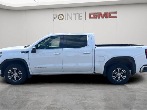 Used 2025 GMC Sierra 1500 SLT AWD/4WD image 5