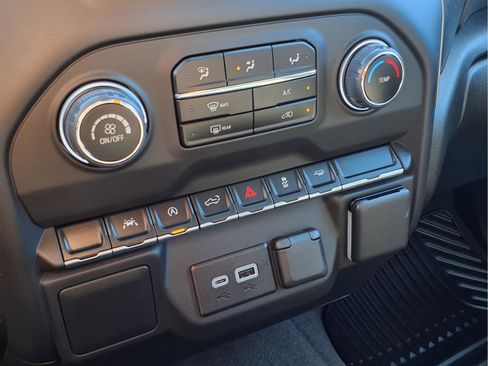 Used 2026 Chevrolet Silverado 1500 Custom image 18