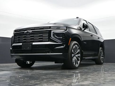 Used 2025 Chevrolet Tahoe High Country w/ Sun And Tow Package AWD/4WD image 42