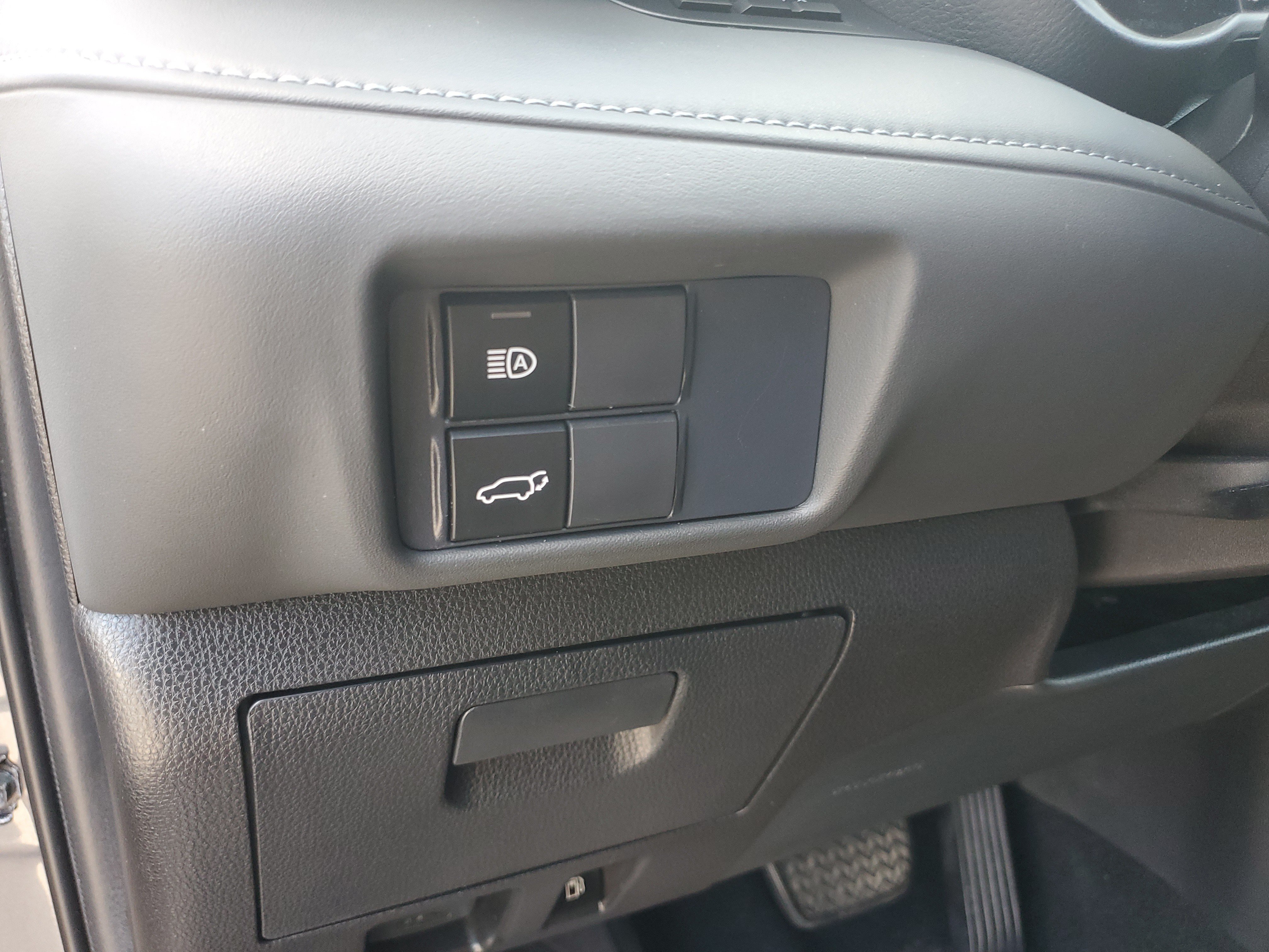 Certified 2021 Toyota Highlander XLE AWD/4WD image 28