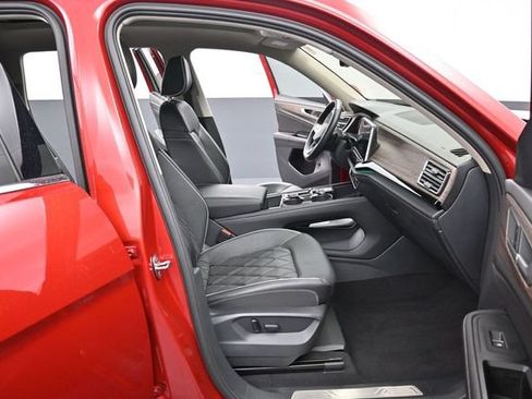 Used 2024 Volkswagen Atlas SEL Premium R-Line AWD/4WD image 38