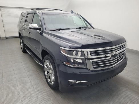 Used 2019 Chevrolet Suburban Premier AWD/4WD image 13