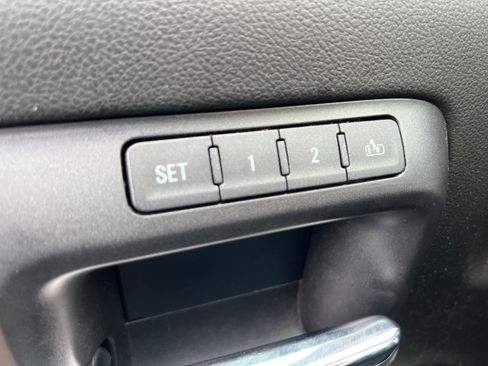 Used 2018 Chevrolet Silverado 1500 LTZ Z71 w/ Redline Edition image 26