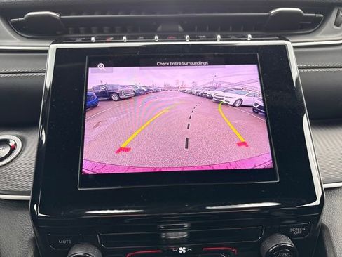 Used 2025 Jeep Grand Cherokee Laredo image 19