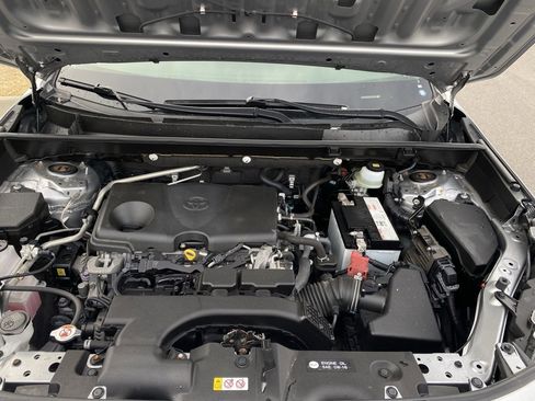 Used 2019 Toyota RAV4 Limited image 33