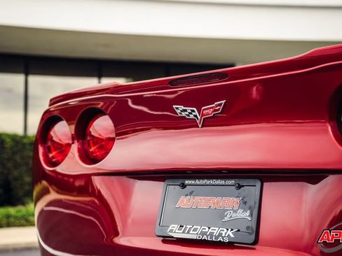 Used 2013 Chevrolet Corvette 427 w/ 1SB Preferred Equipment Group RWD image 36