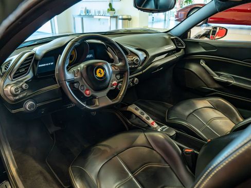 Certified 2016 Ferrari 488 GTB RWD image 9