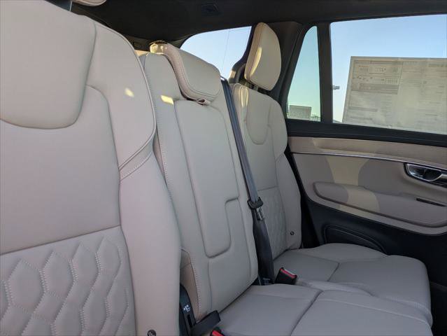 New 2026 Volvo XC90 T8 Plus w/ Protection Package Premier AWD/4WD image 13