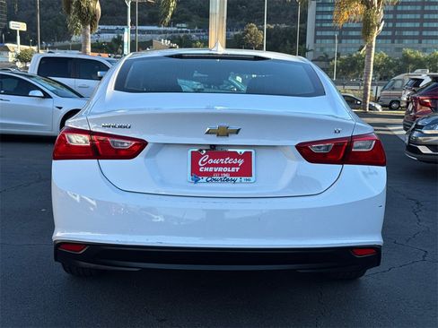 Used 2023 Chevrolet Malibu LT image 11