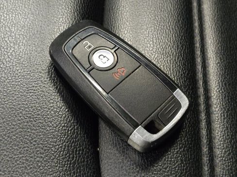 Used 2020 Ford Edge SEL AWD/4WD image 32