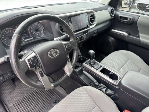 Used 2022 Toyota Tacoma SR5 image 21