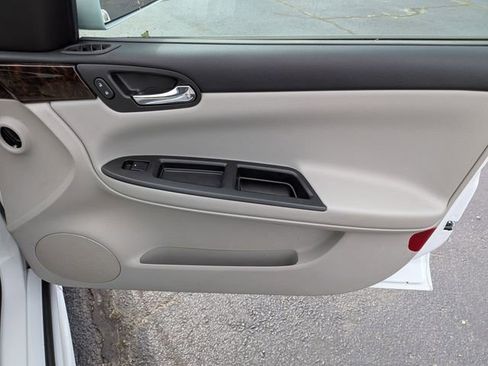 Used 2016 Chevrolet Impala Limited LS FWD image 29