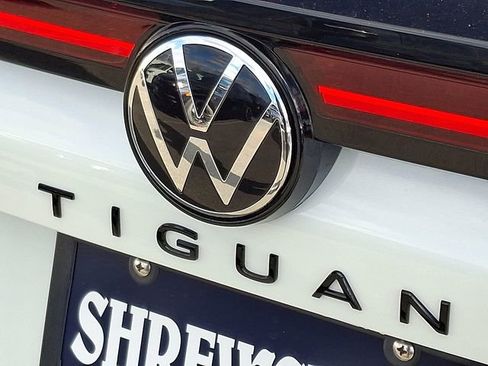 New 2026 Volkswagen Tiguan SE R-Line image 12