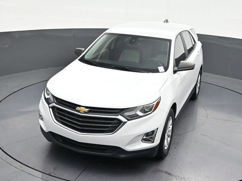 Used 2020 Chevrolet Equinox LS FWD image 24