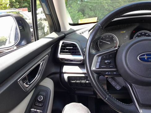 Used 2019 Subaru Forester Premium AWD/4WD image 17