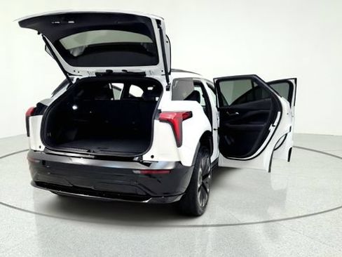 Used 2024 Chevrolet Blazer EV RS RWD image 18
