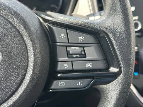 Used 2025 Subaru Crosstrek 2.5i Premium AWD/4WD image 17