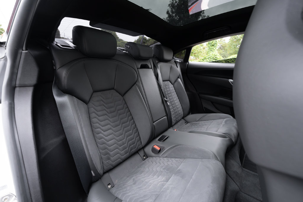 Used 2022 Audi e-tron GT Premium Plus AWD/4WD image 35