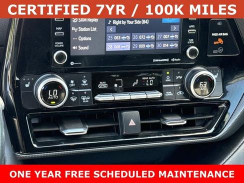 Used 2022 Toyota Highlander XSE FWD image 22