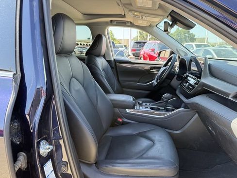 Used 2021 Toyota Highlander Limited AWD/4WD image 33