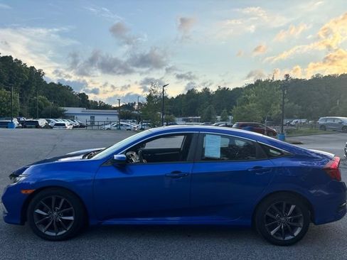 Used 2020 Honda Civic EX image 3