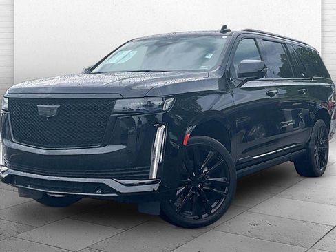 Used 2021 Cadillac Escalade ESV Sport w/ Driver Assist Tech Package AWD/4WD image 12