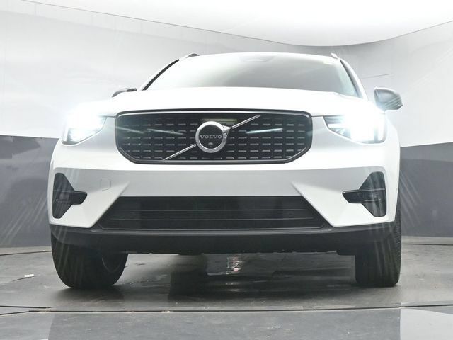 New 2026 Volvo XC40 B5 Ultra w/ Protection Package Premier AWD/4WD image 39