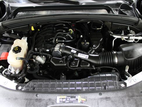 Used 2023 Jeep Grand Cherokee Limited w/ Black Appearance Package image 53