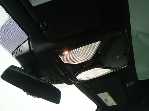 Certified 2023 BMW 540i w/ Executive Package image 21