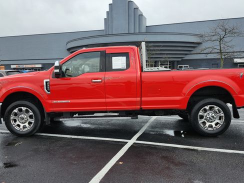 Used 2022 Ford F350 Lariat w/ Chrome Package image 10