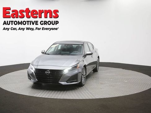 Used 2023 Nissan Altima 2.5 SV w/ SV Premium Package AWD/4WD image 54