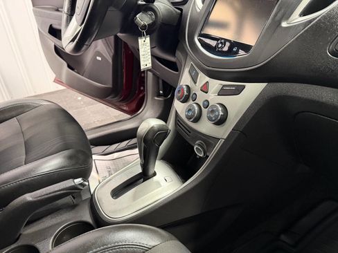 Used 2016 Chevrolet Trax LT w/ LT Sun and Sound Package image 14