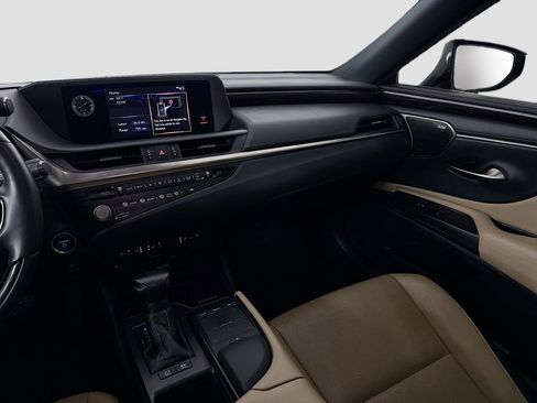 Used 2021 Lexus ES 300h w/ Premium Package image 23