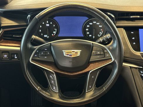 Used 2024 Cadillac XT5 Premium Luxury w/ Technology Package AWD/4WD image 14