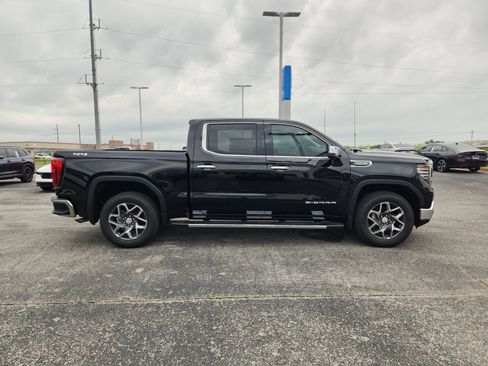 New 2026 GMC Sierra 1500 SLT w/ SLT Premium Package image 7