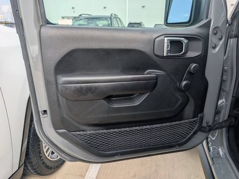 Used 2021 Jeep Wrangler Sport AWD/4WD image 21