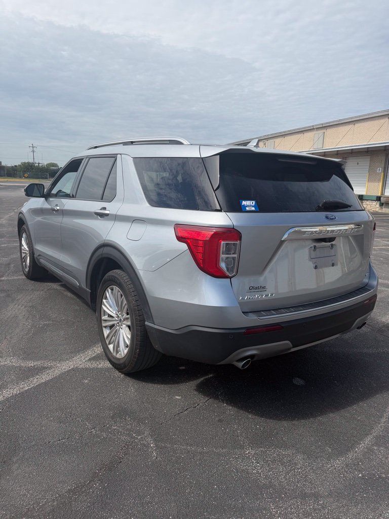 Used 2020 Ford Explorer Limited AWD/4WD image 10