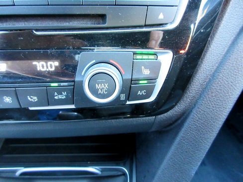 Used 2017 BMW 330i Sedan image 28