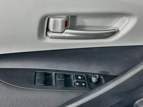 Certified 2026 Toyota Corolla SE FWD image 17