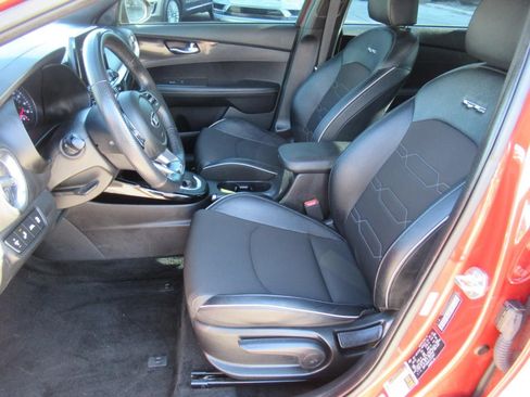 Used 2020 Kia Forte GT-Line w/ GT-Line Premium Package FWD image 19